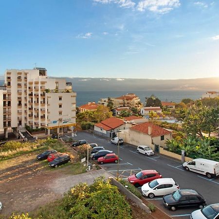 Dfm Happy Days D - Funchal Apartment Bagian luar foto